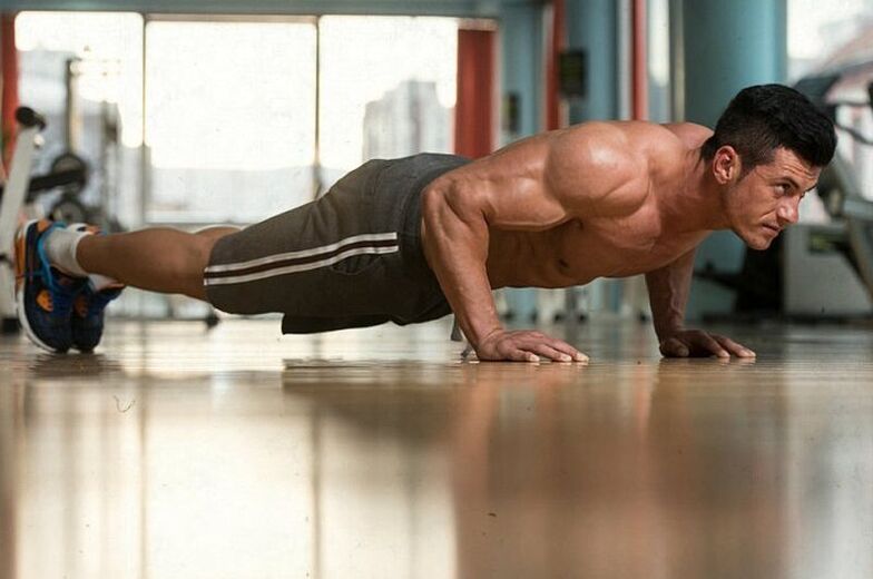 Para aumentar a libido, basta realizar várias flexões do chão. 